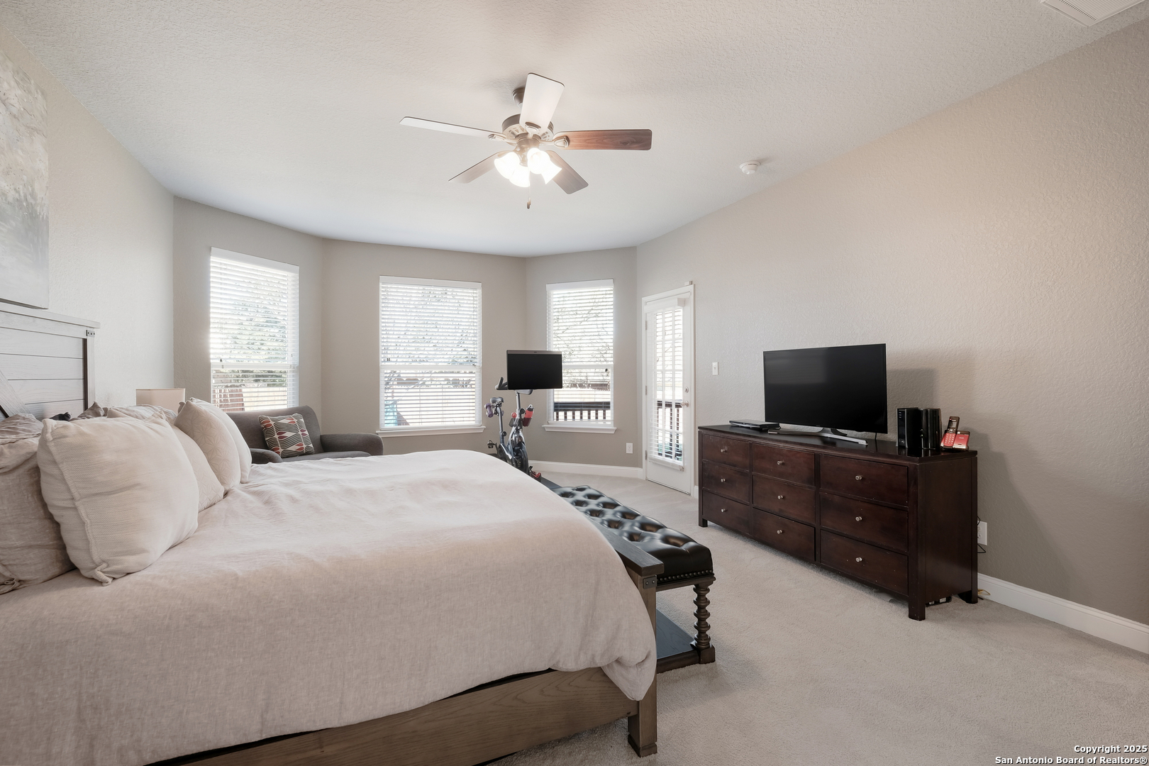 6423 Palmetto Way