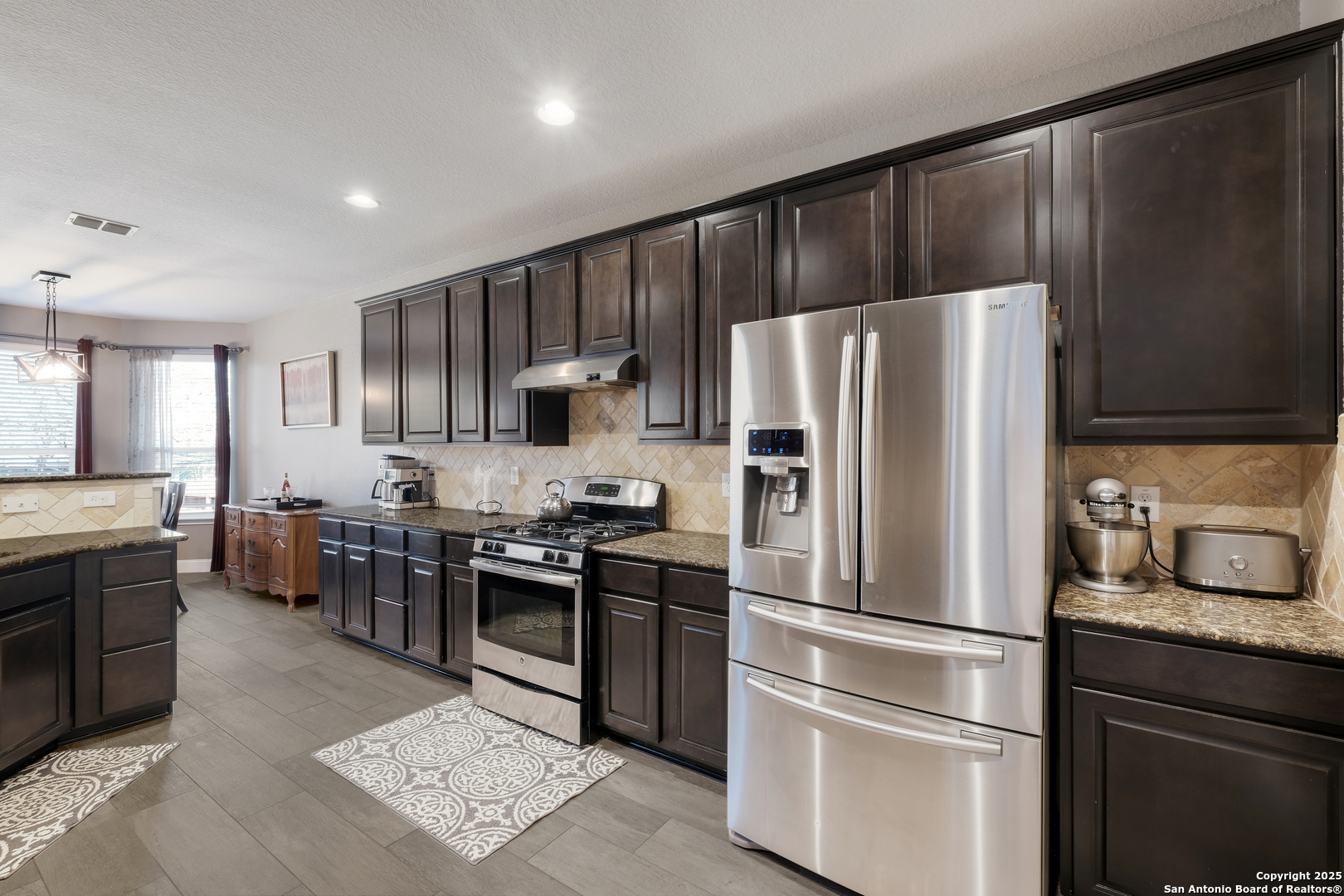 6423 Palmetto Way