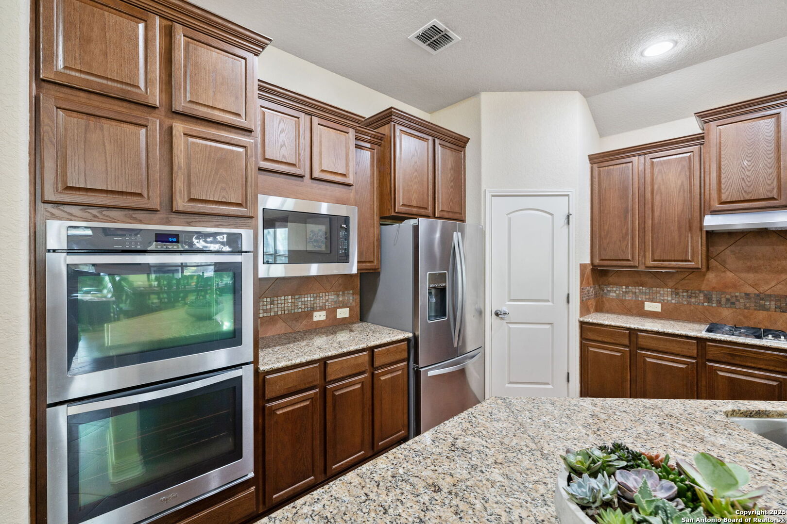 1810 Roaring Fork