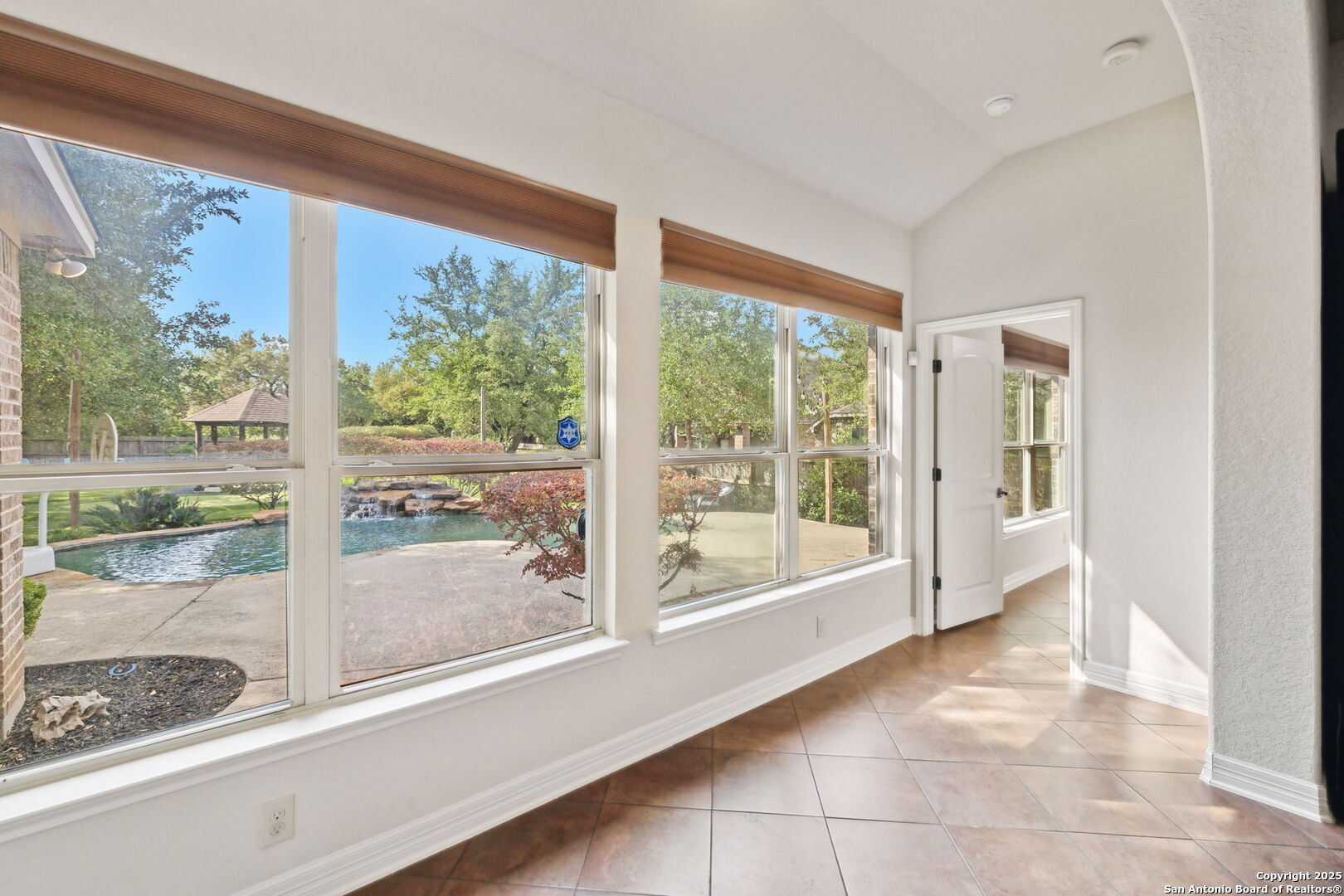 1810 Roaring Fork