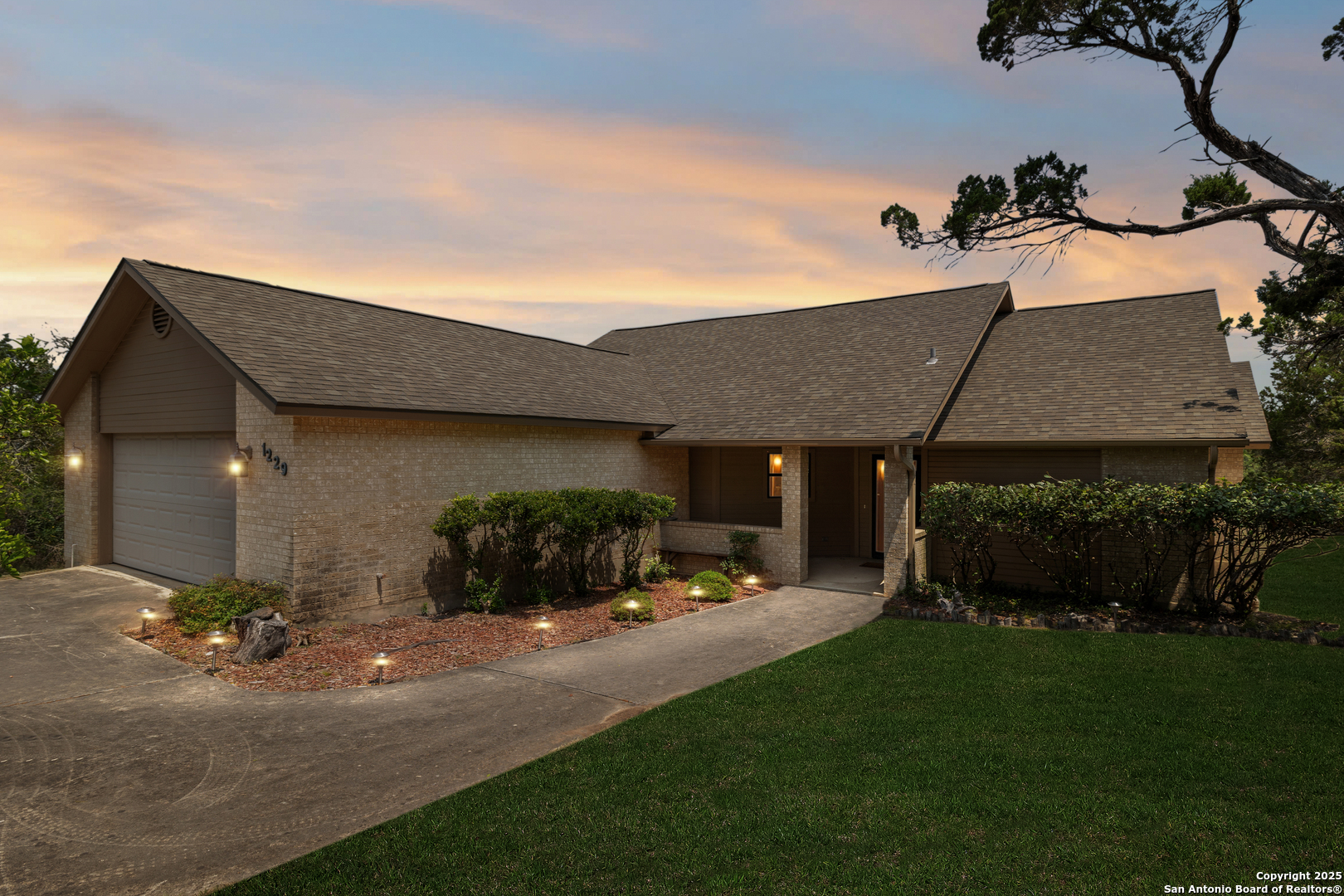 1229 Johnson Rd