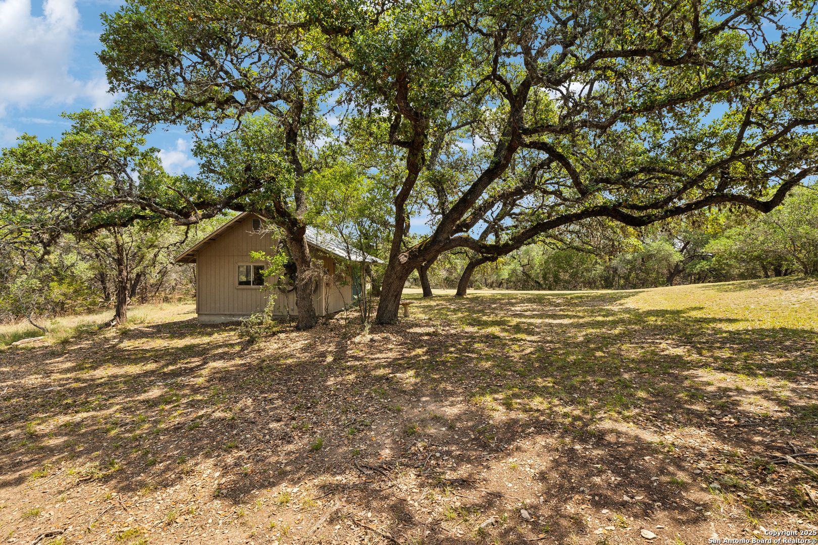 1229 Johnson Rd