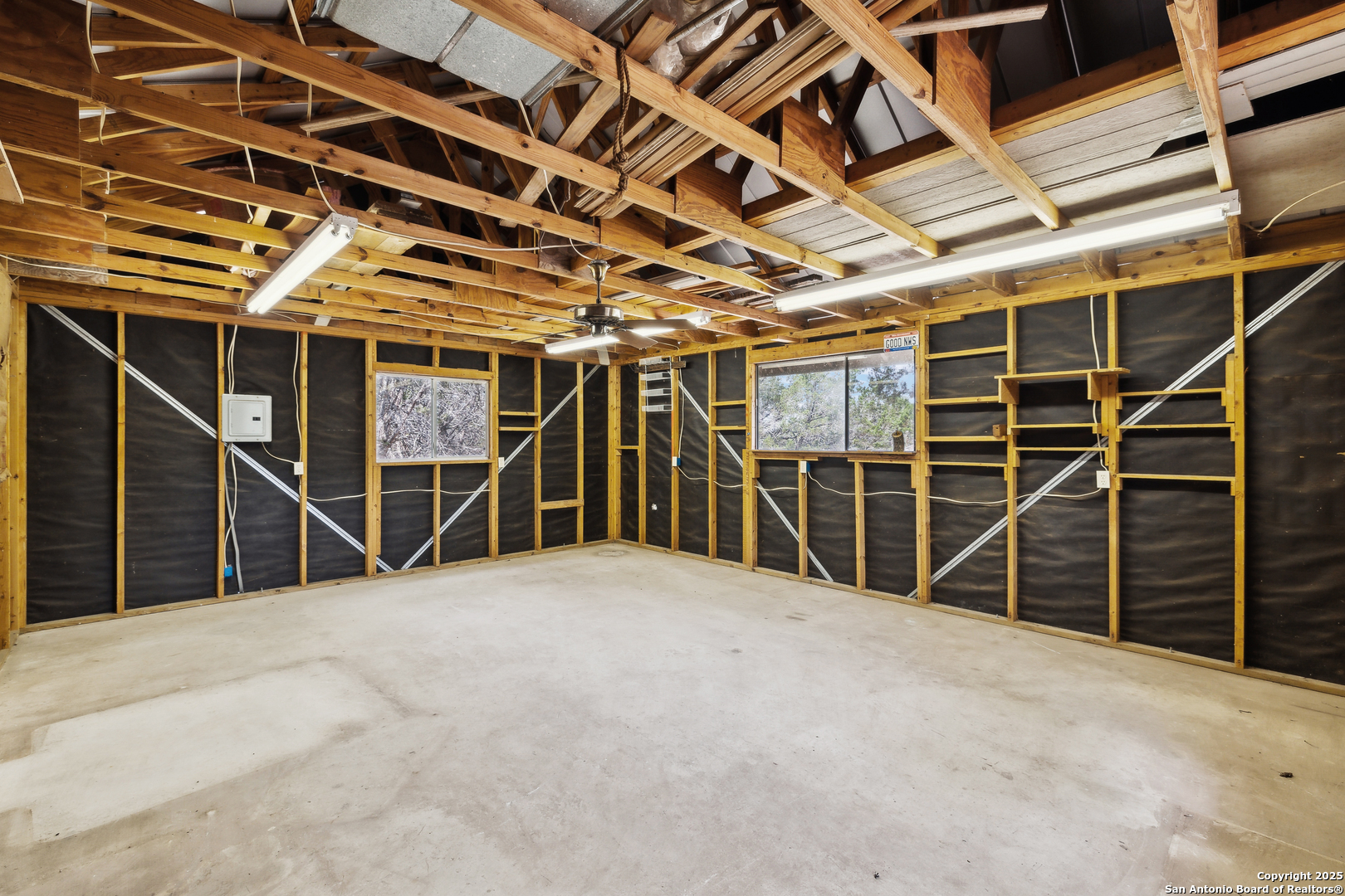 1229 Johnson Rd