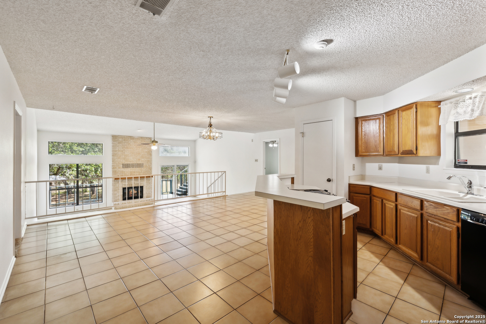 1229 Johnson Rd