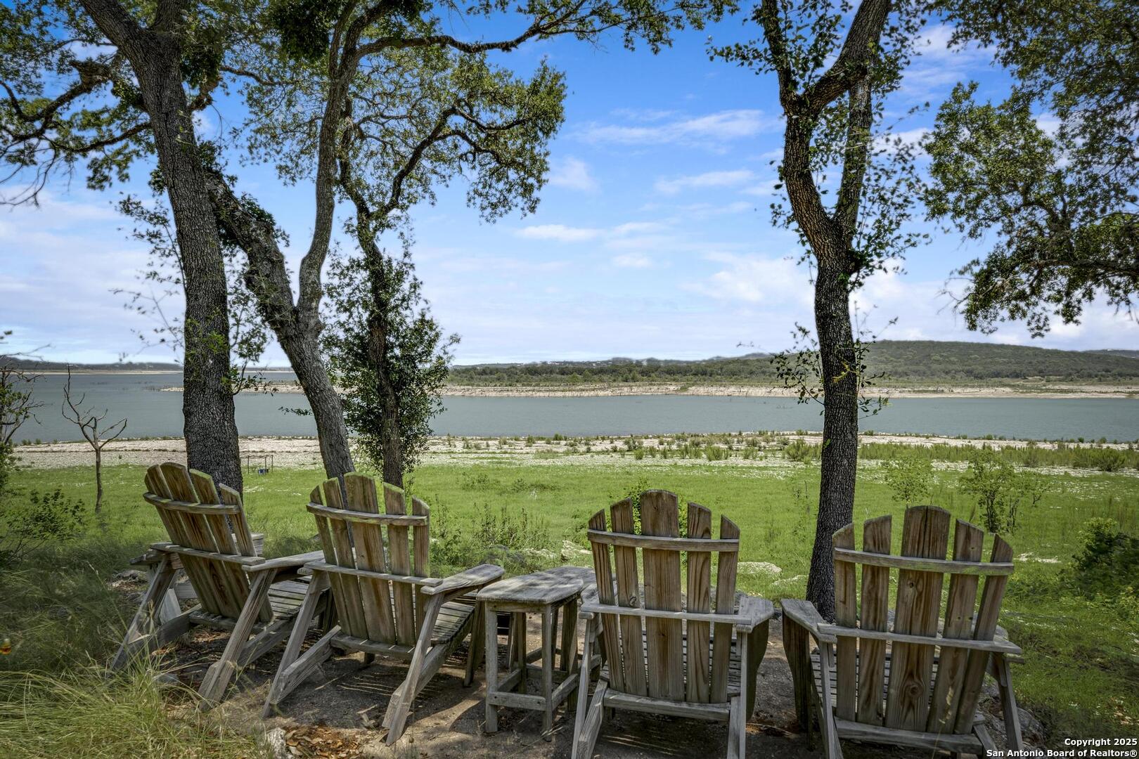 772 Lakebreeze