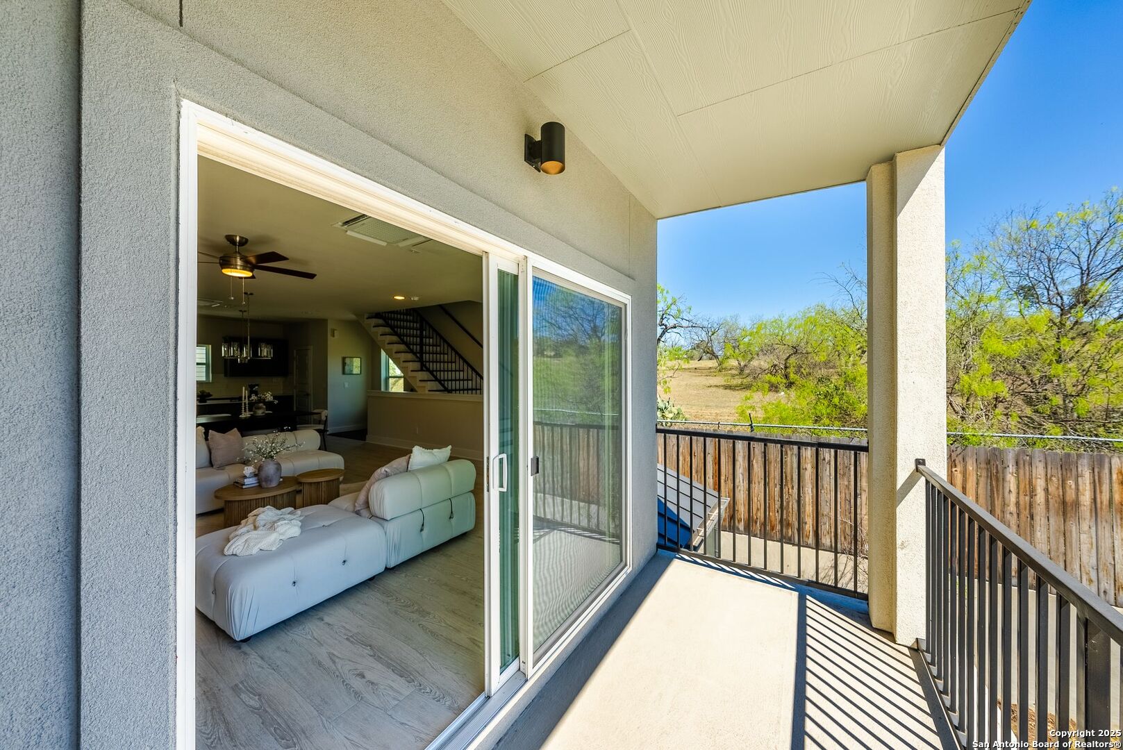 419 Ira Avenue 1102