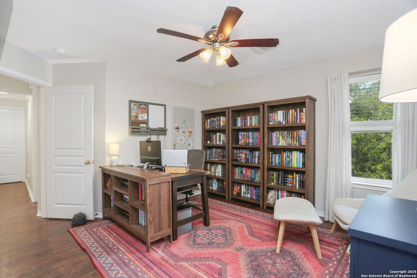 10219 Coyote Hill
