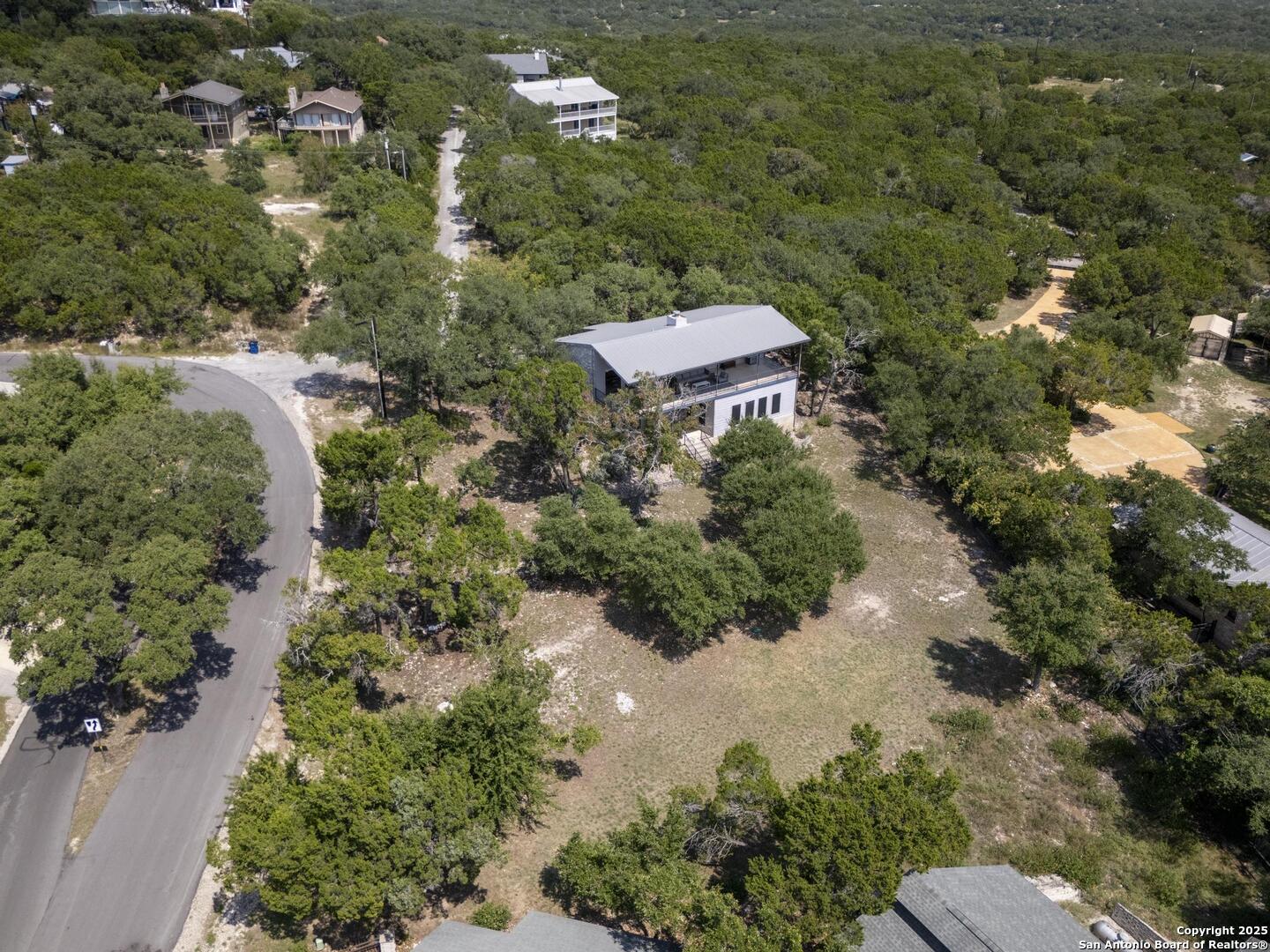 801 Mount Lookout