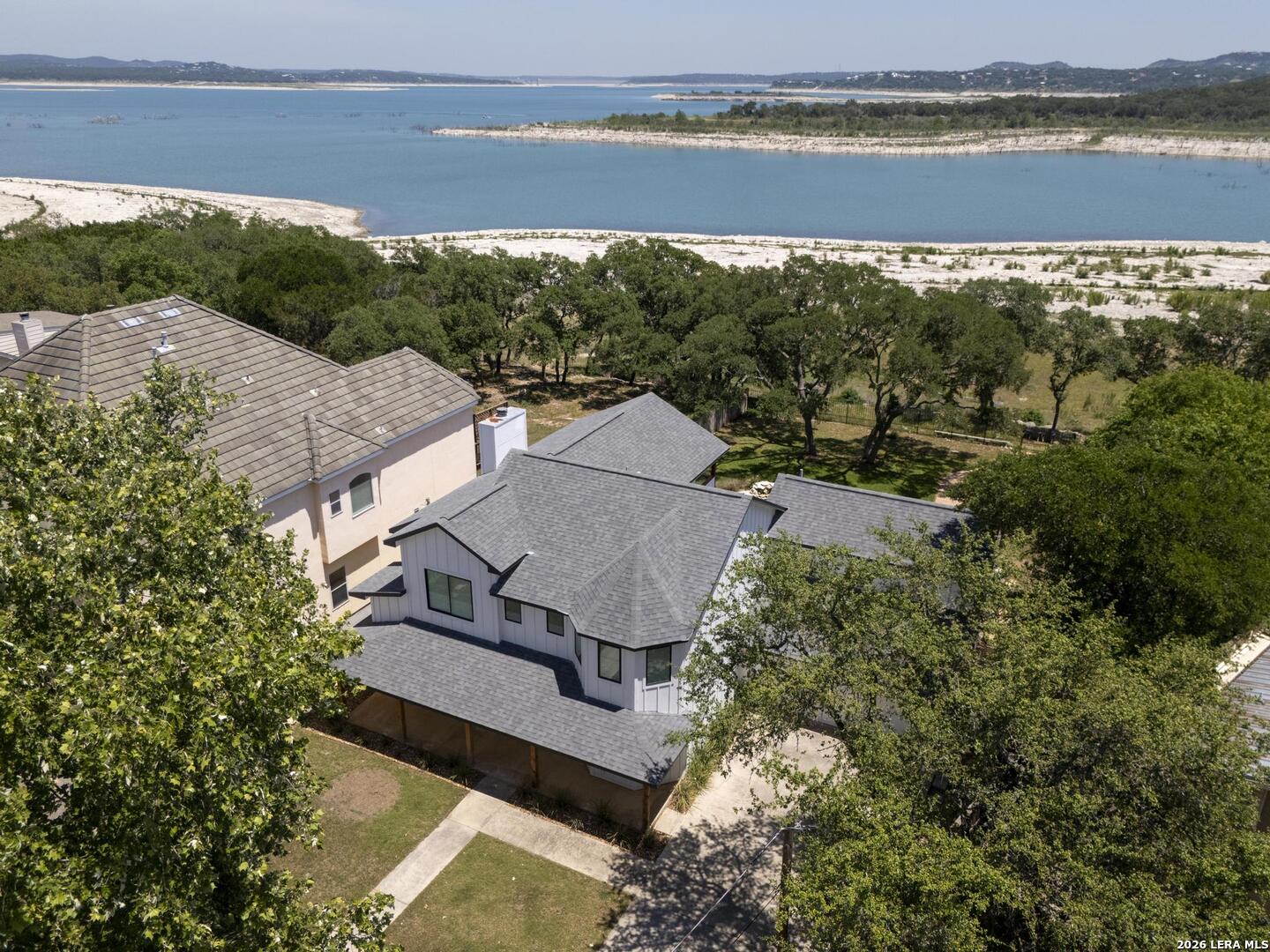 772 Lakebreeze