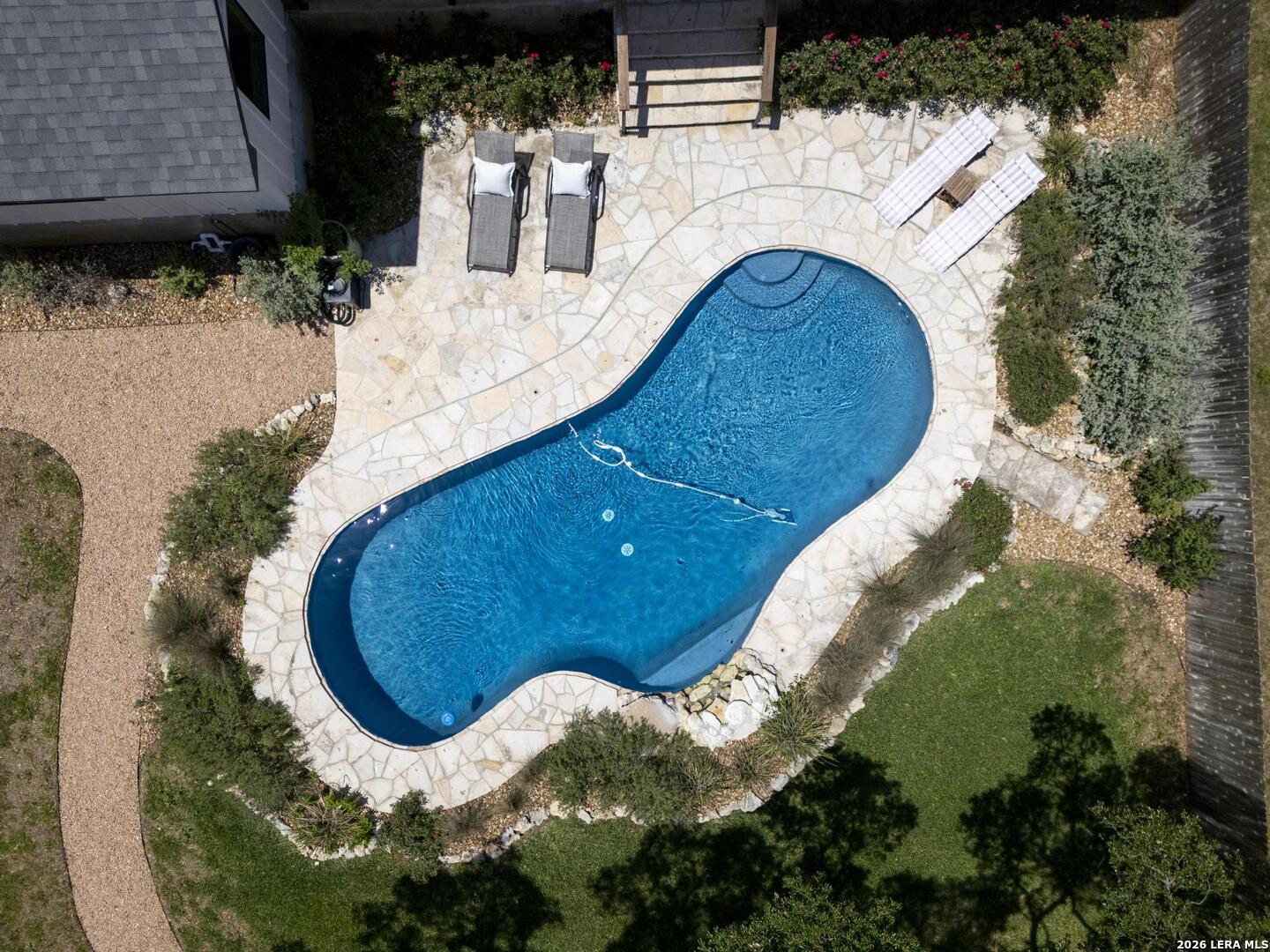 772 Lakebreeze
