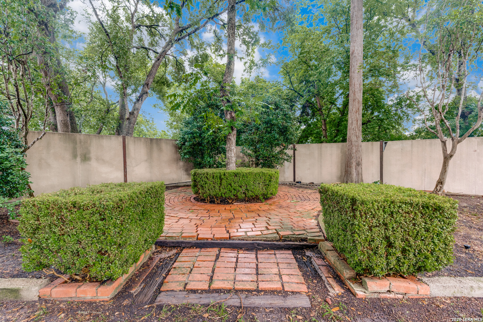 16702 Hunting Valley