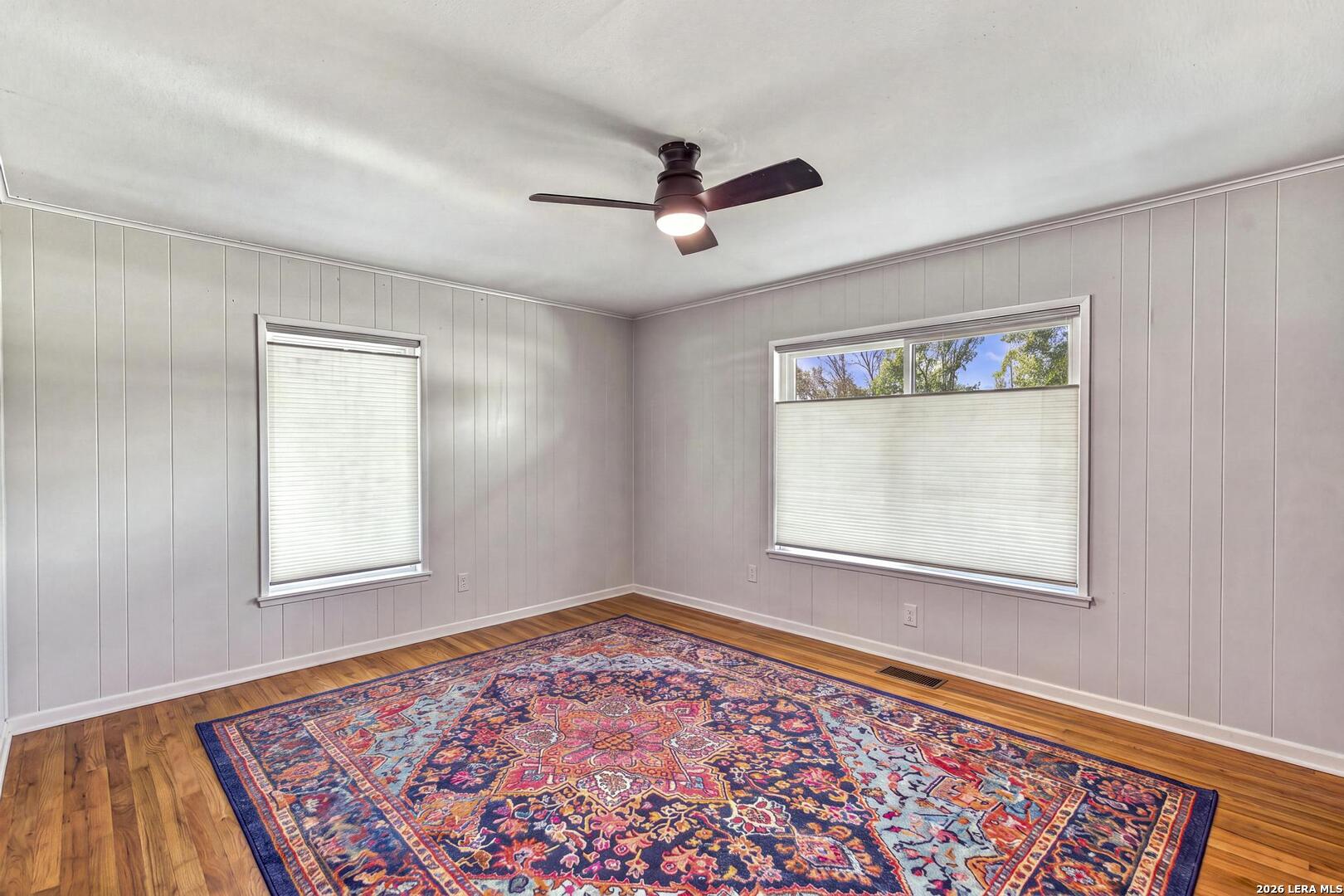 211 SHARON DR