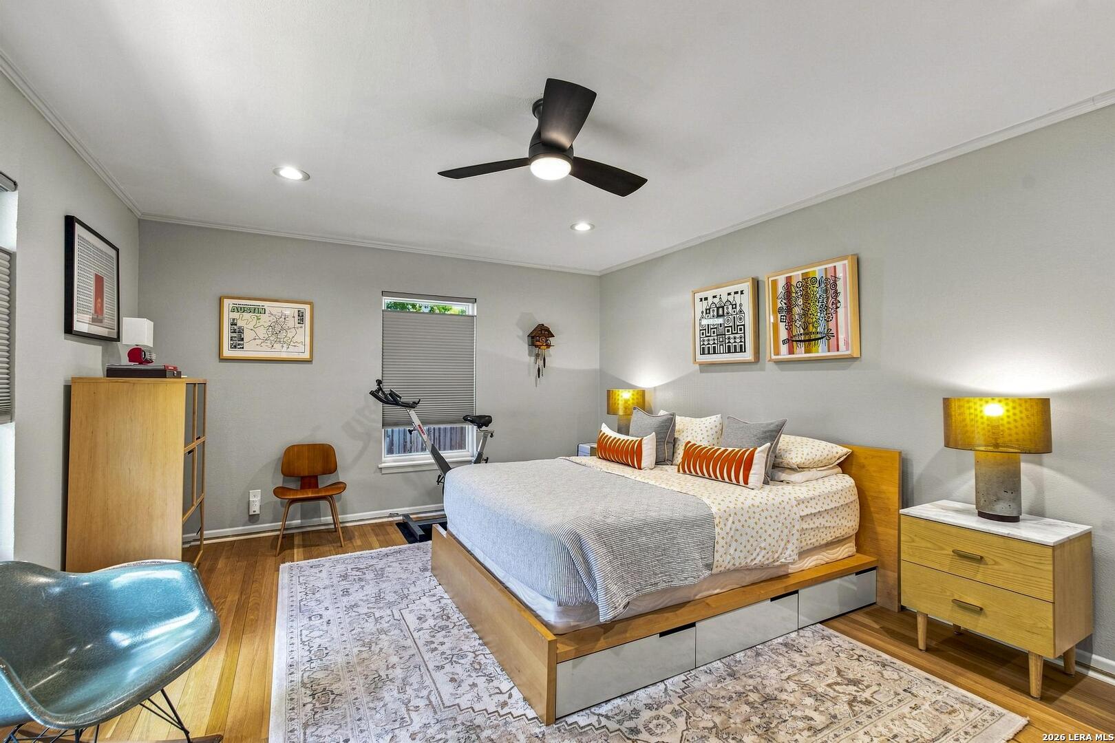 211 SHARON DR