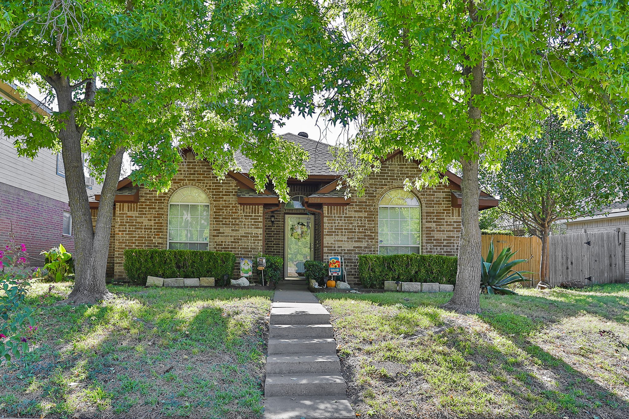 1744 Straus Road