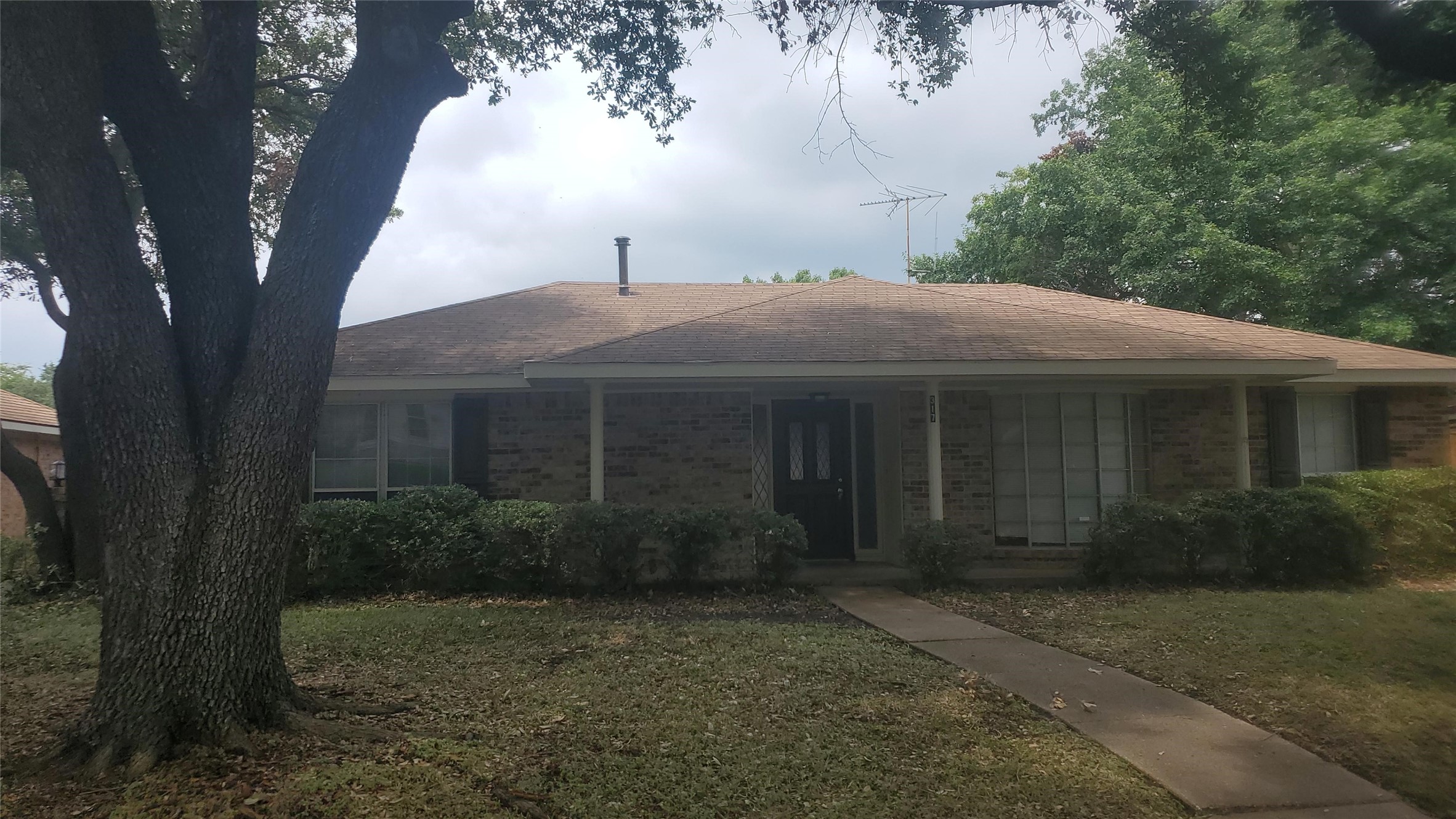 317 Doral Place