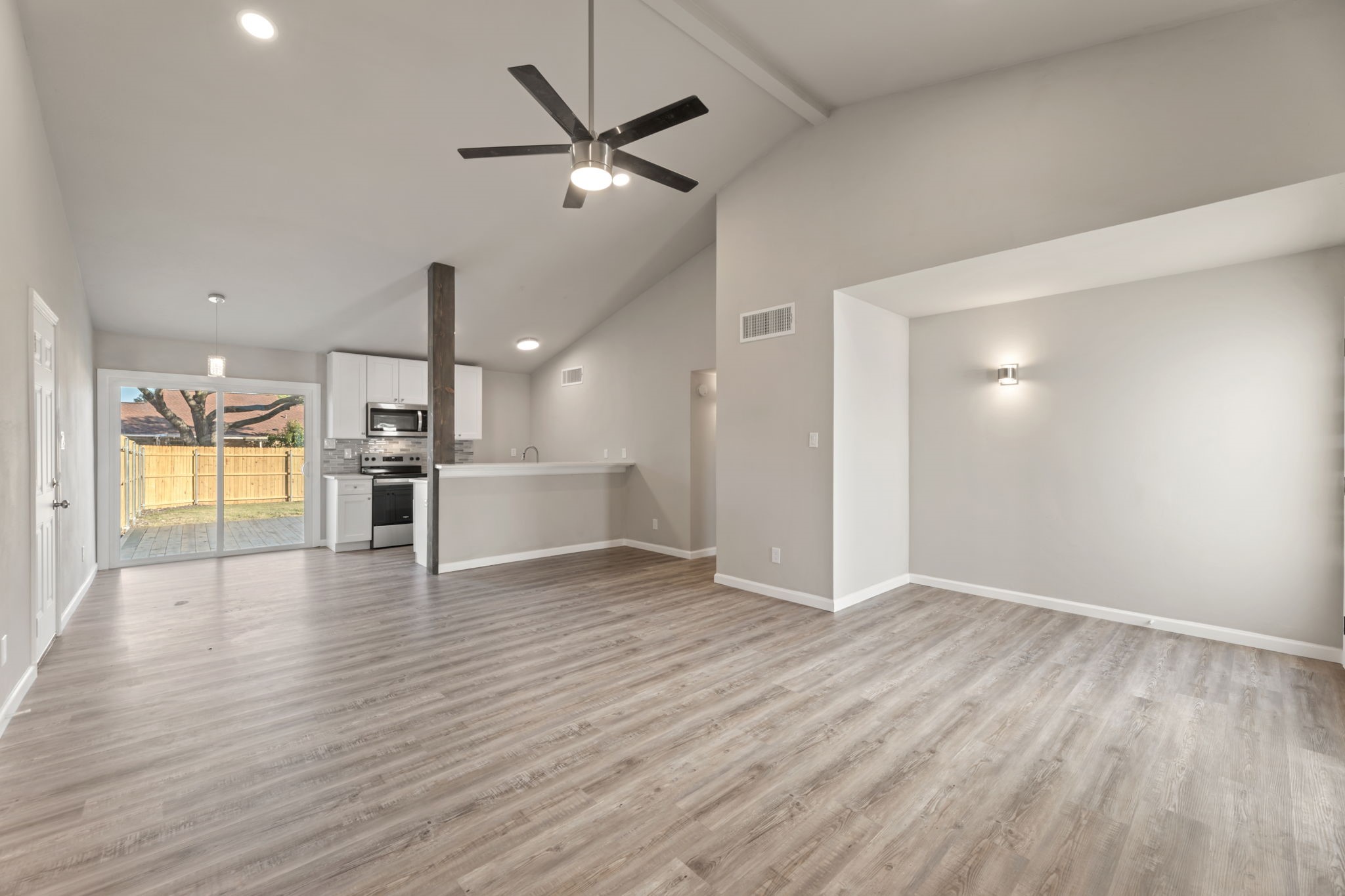 2717 Poplar Trail