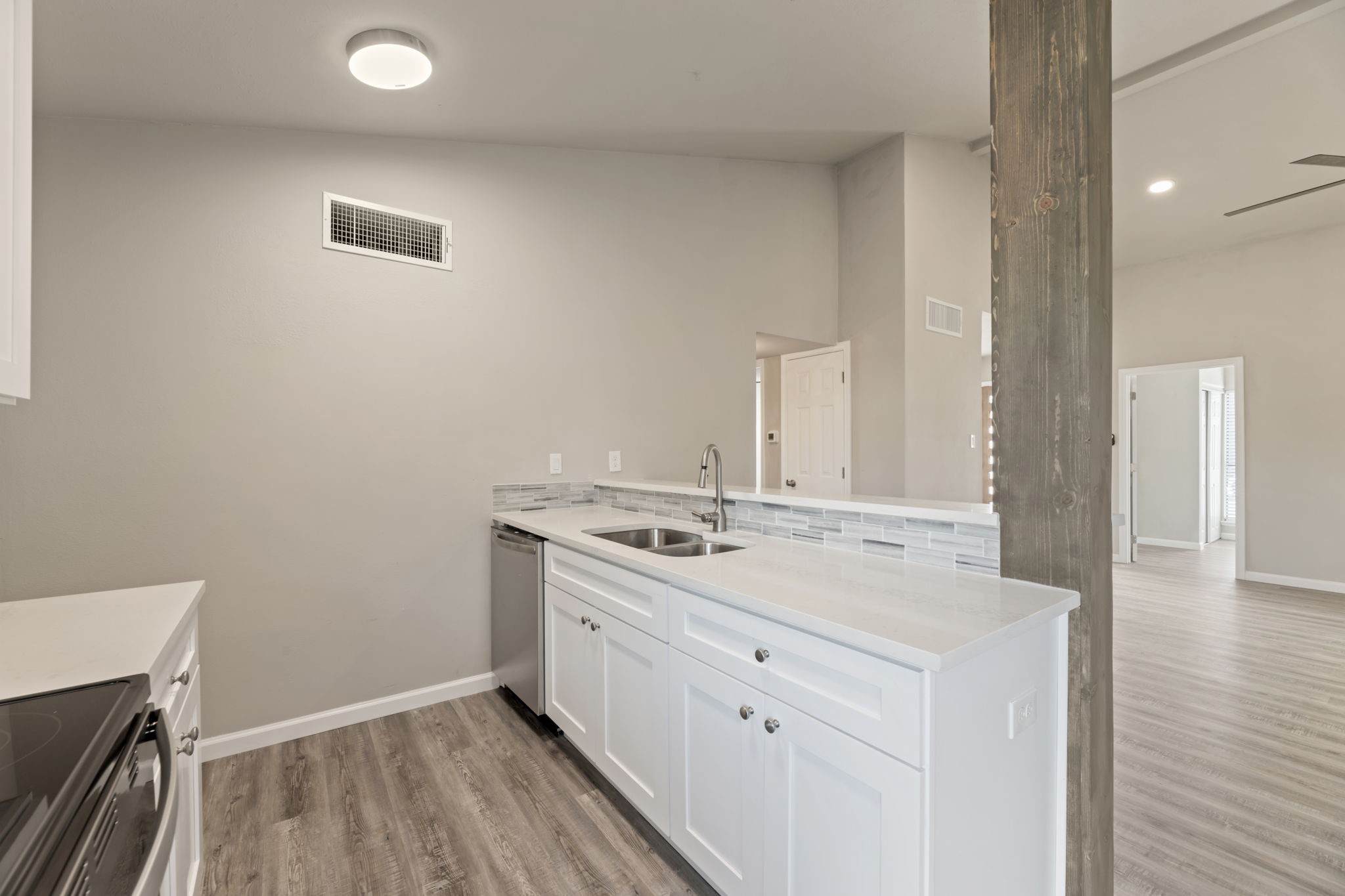 2717 Poplar Trail