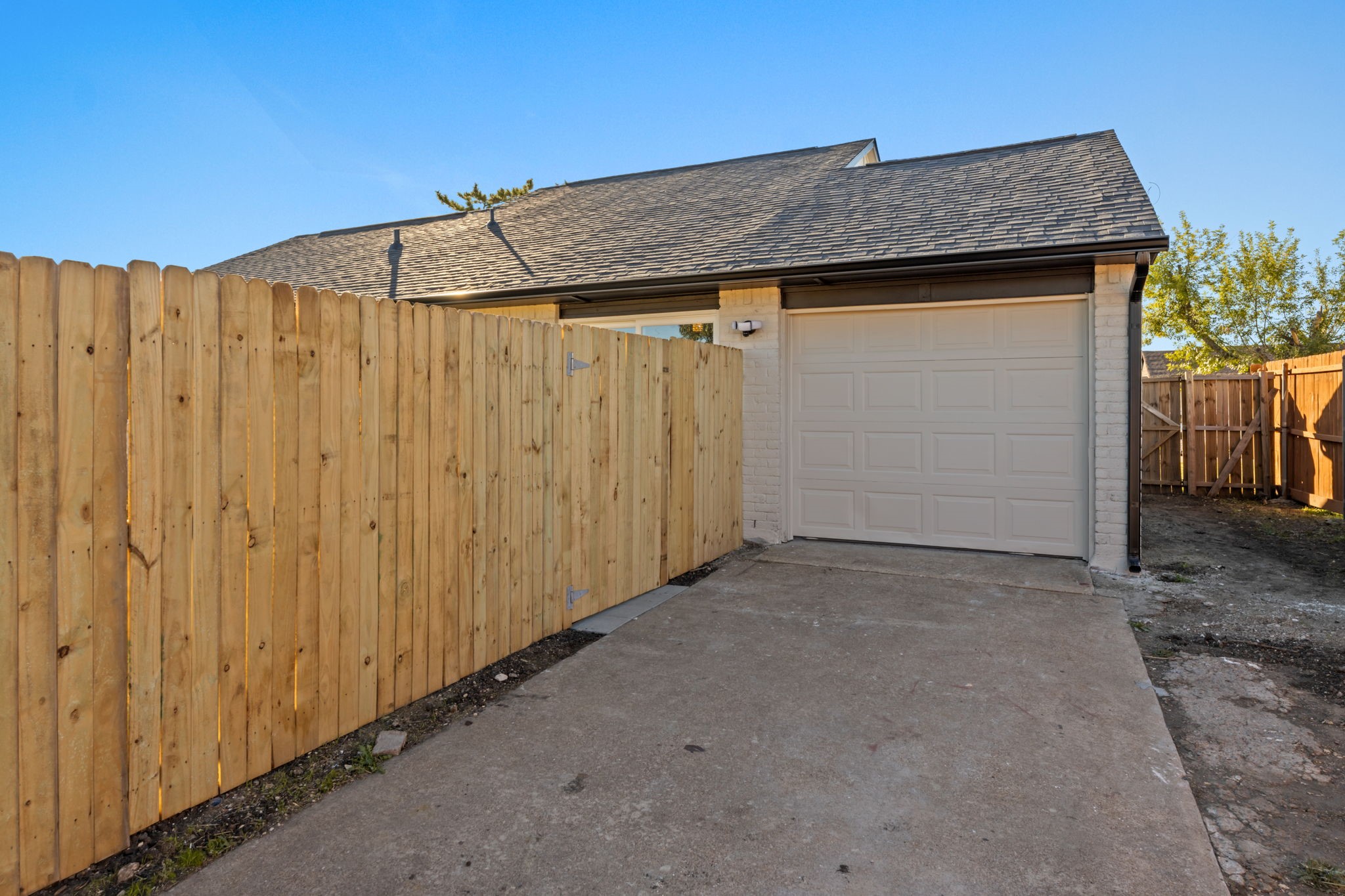 2717 Poplar Trail