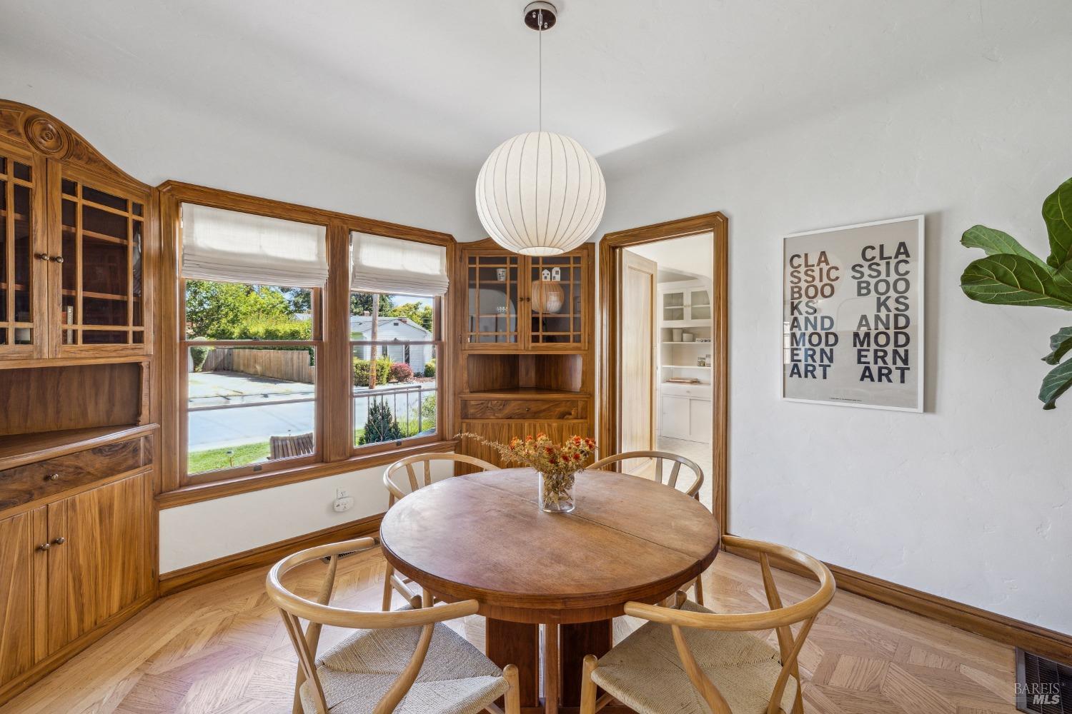 1985 Belmont Court