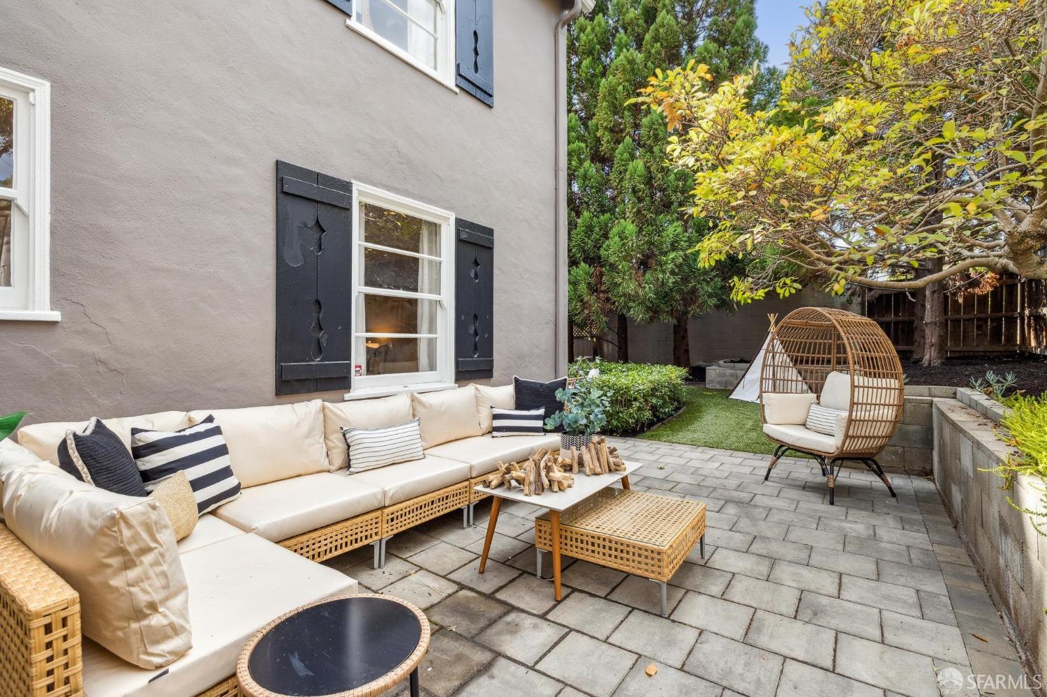 651 Norvell Street