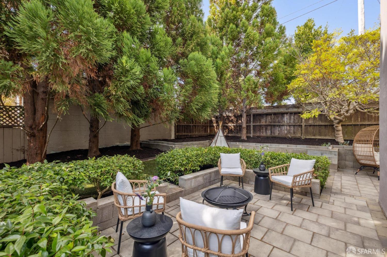 651 Norvell Street
