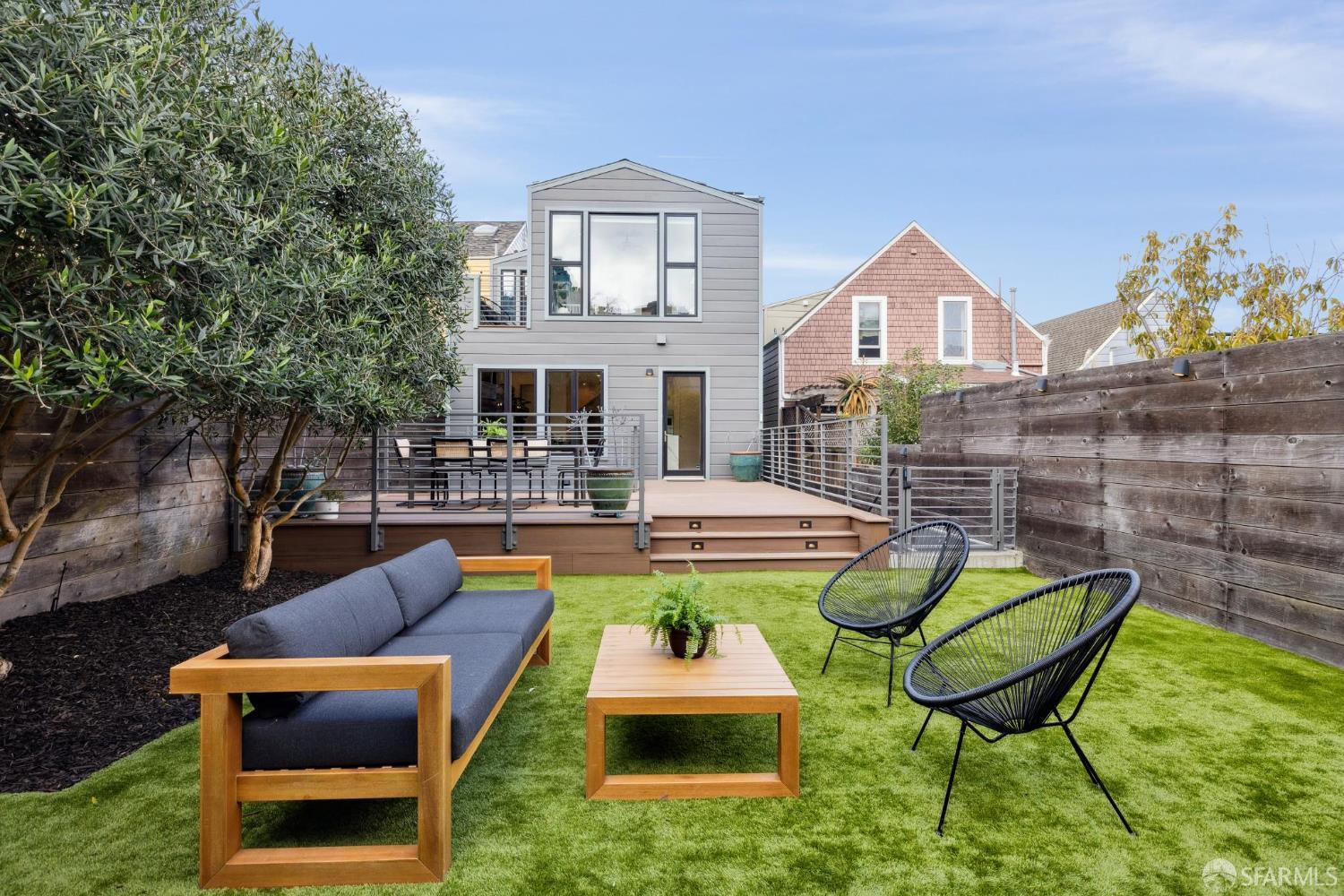 439 Clipper Street