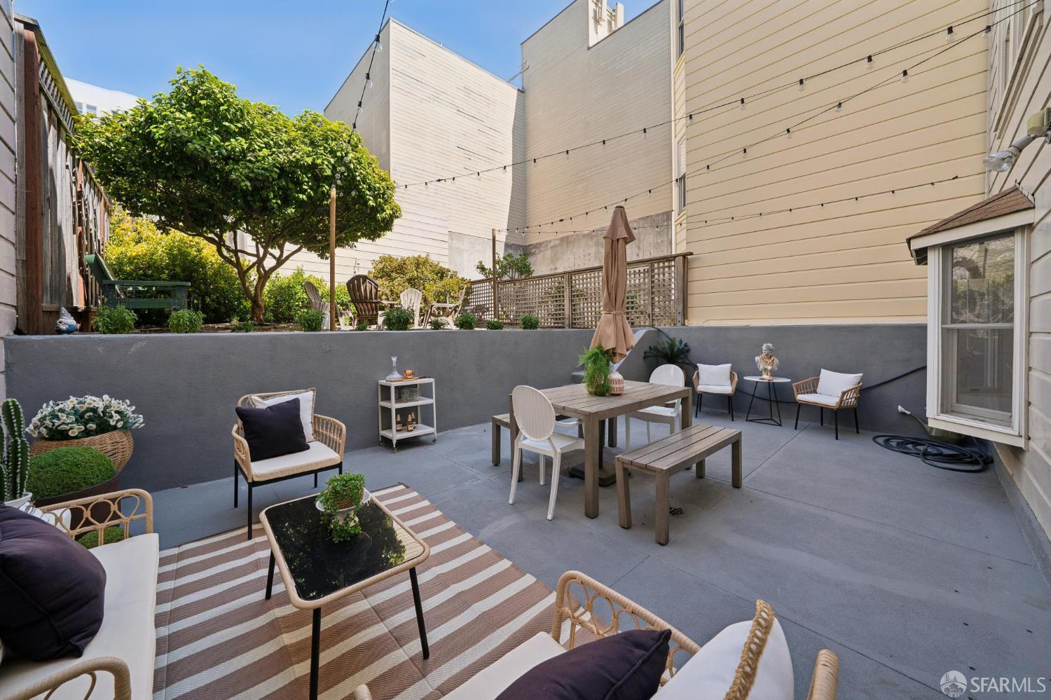 2932 Franklin Street
