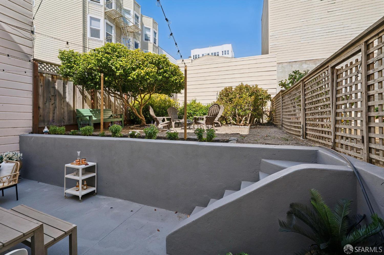 2932 Franklin Street