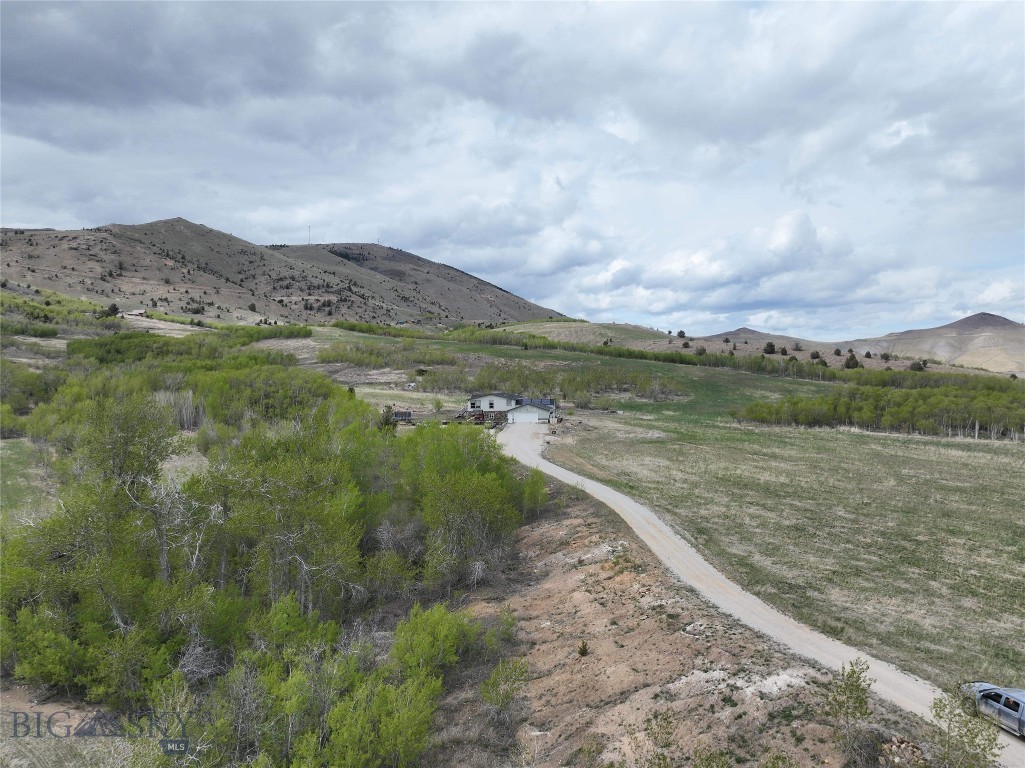 495 Aspen Hills Trail