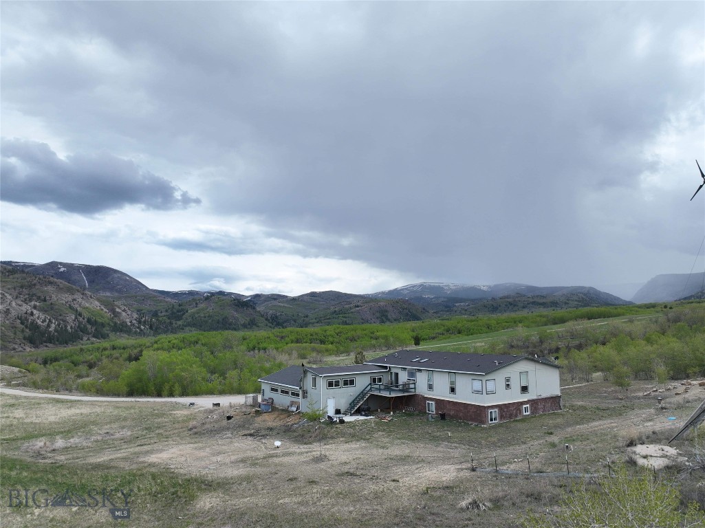 495 Aspen Hills Trail