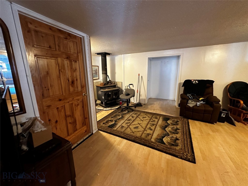 1086 Larkspur Road