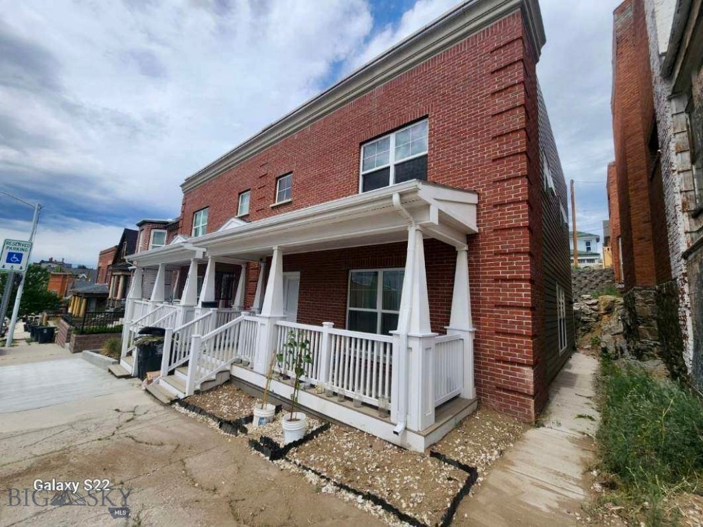 623 W Granite Street