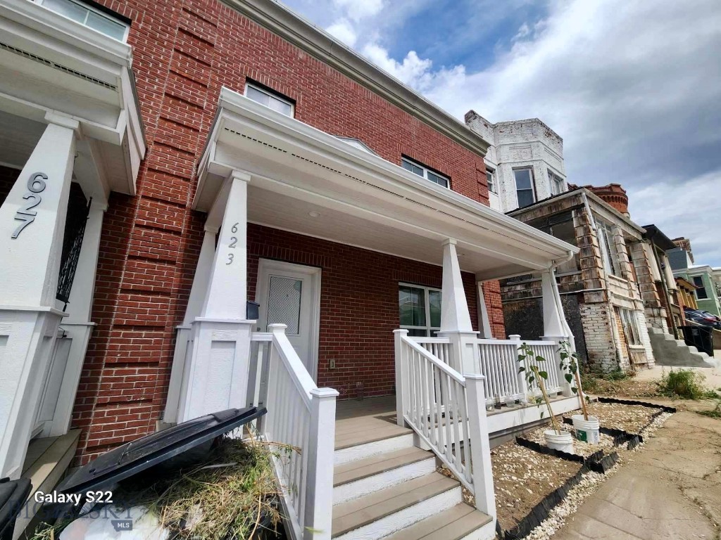623 W Granite Street