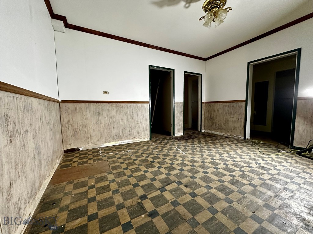 1318 Farrell Street