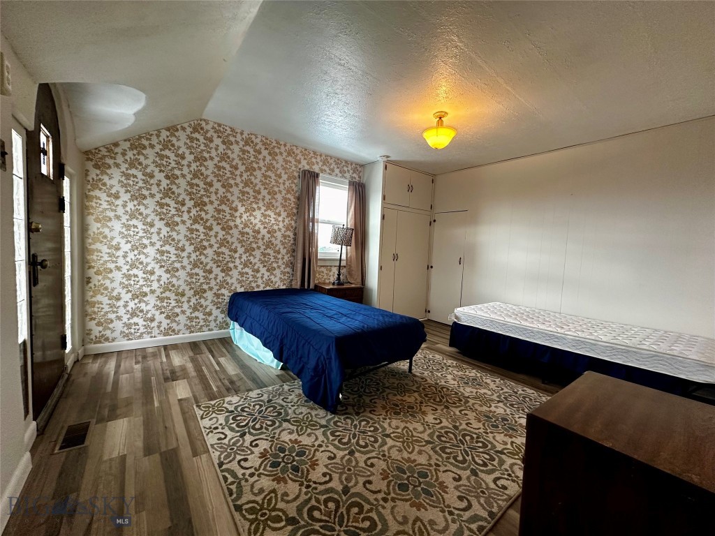 1608 N First Street