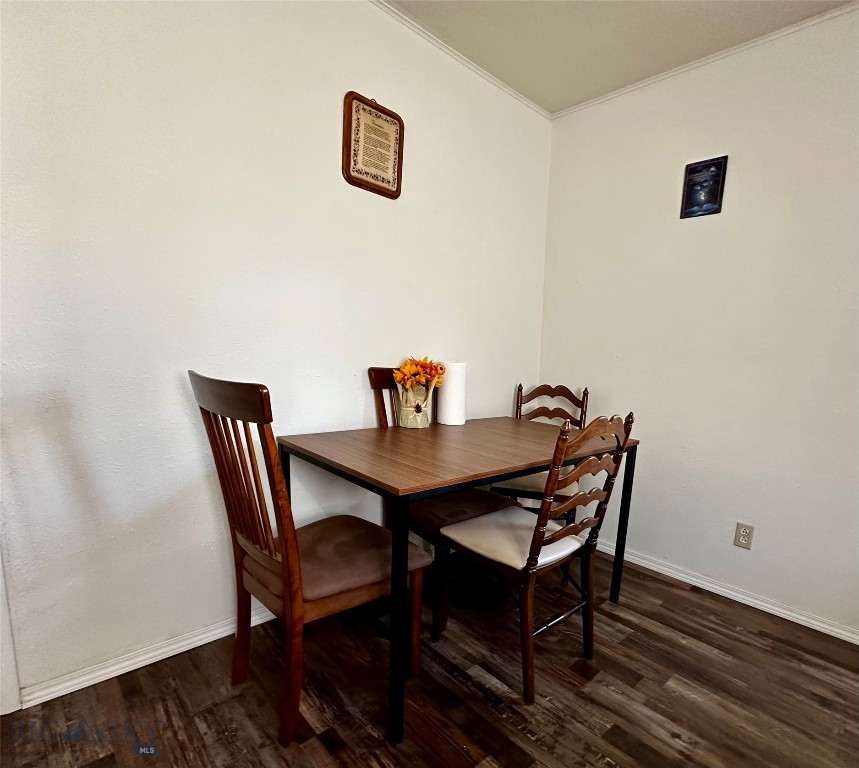 135 W Daly Street