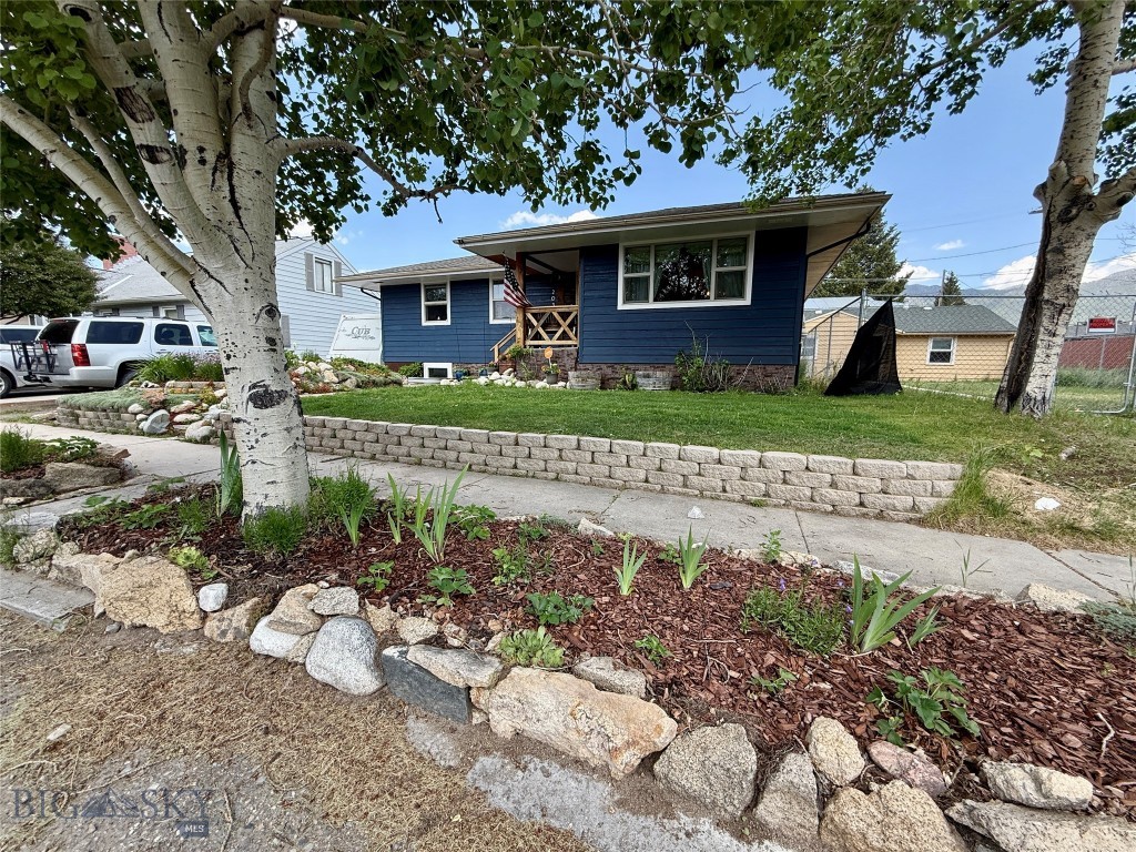 2030 Adams Avenue