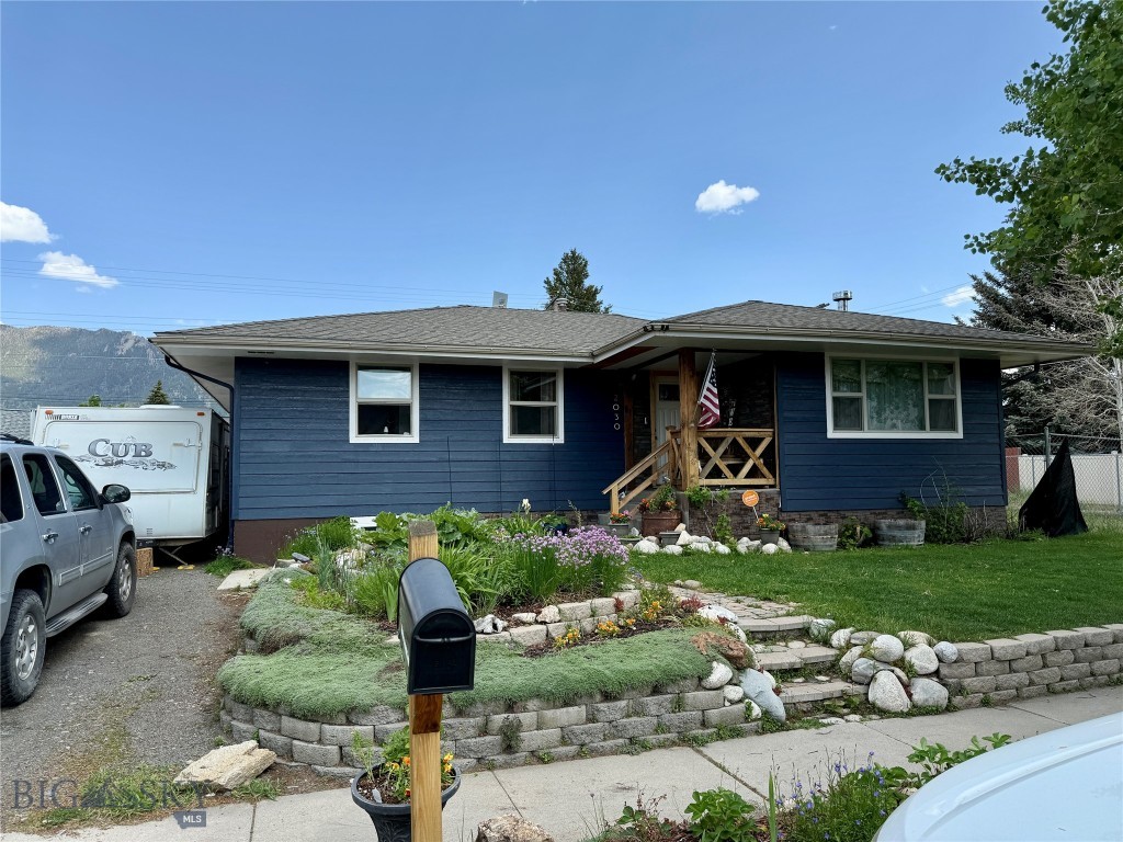 2030 Adams Avenue