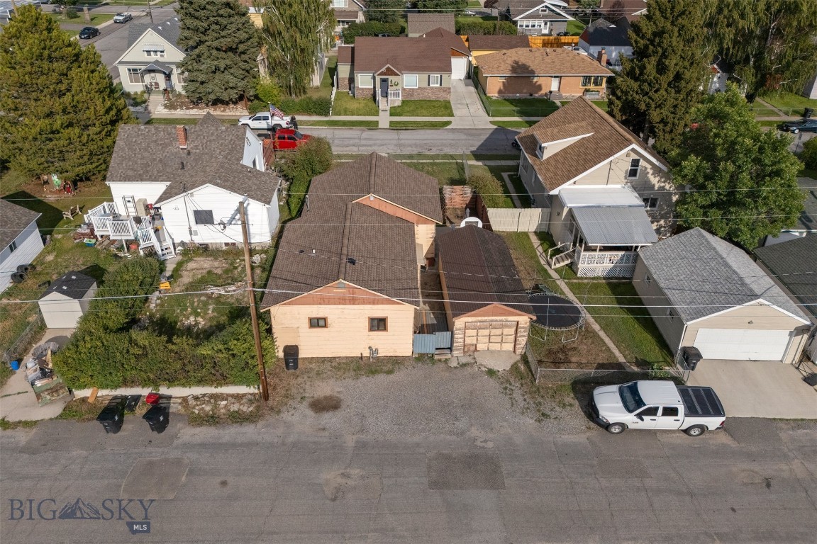 1915 Whitman Avenue