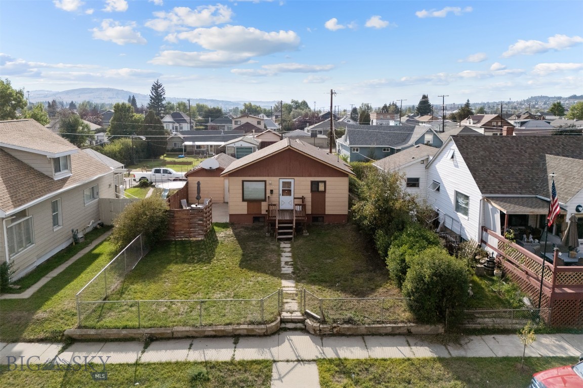 1915 Whitman Avenue