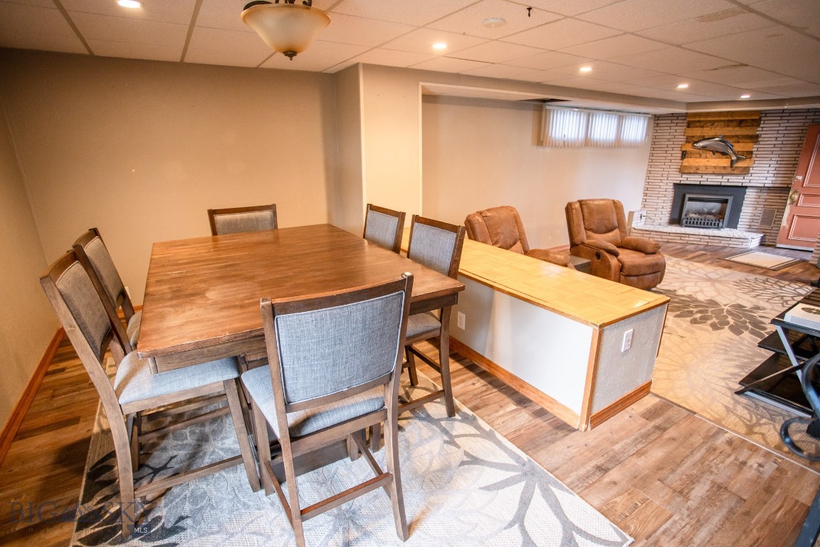 2925 Bayard