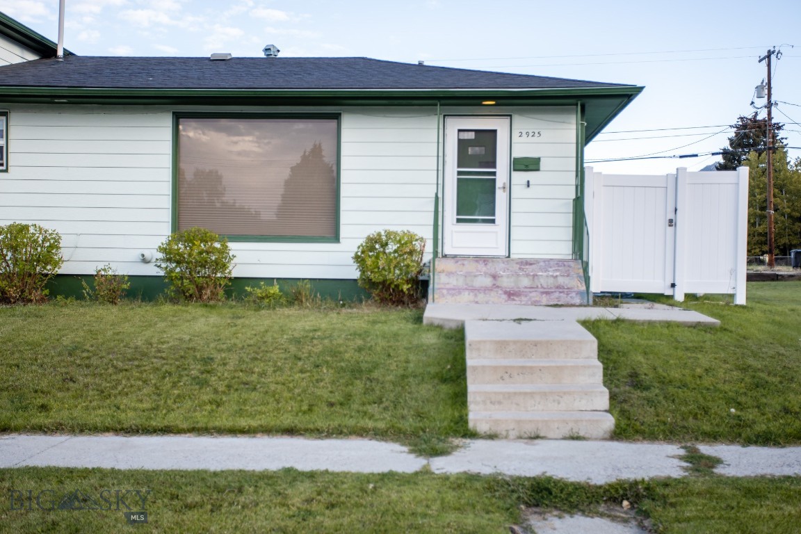 2925 Bayard