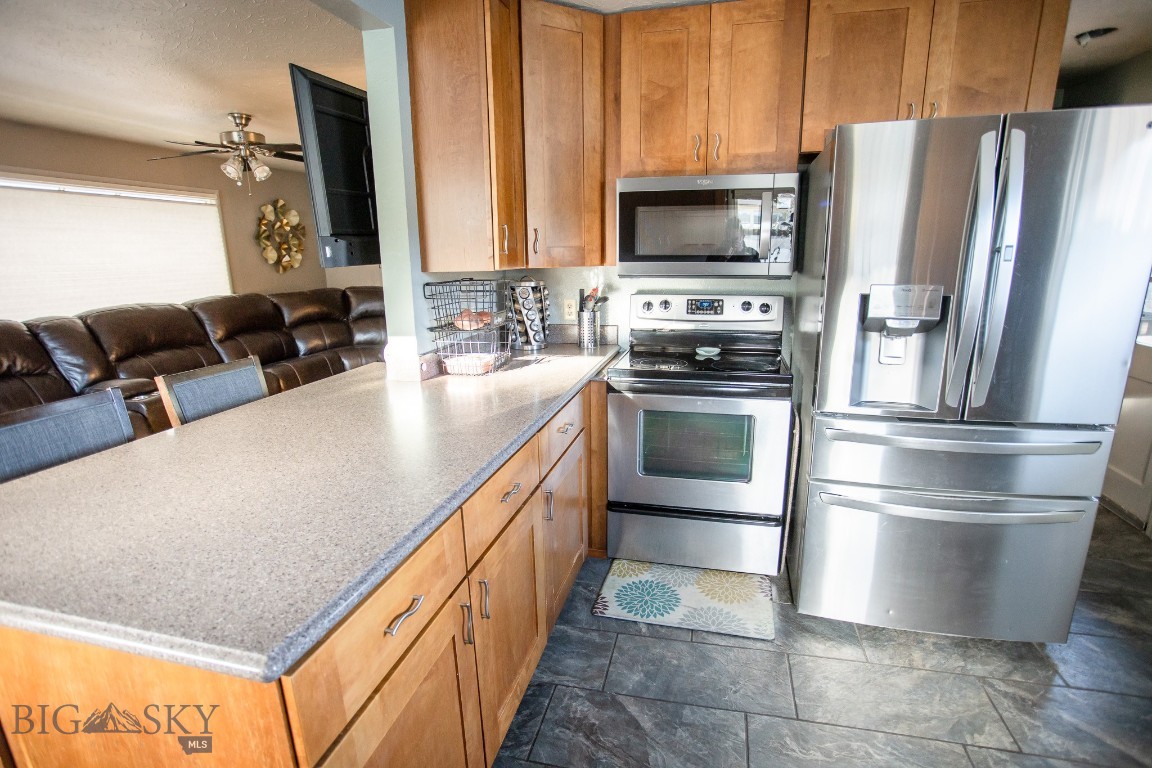 2925 Bayard