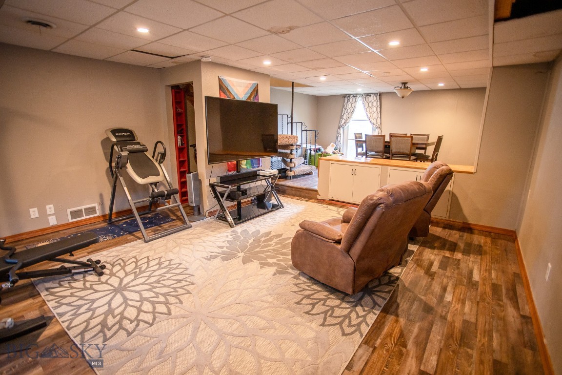 2925 Bayard