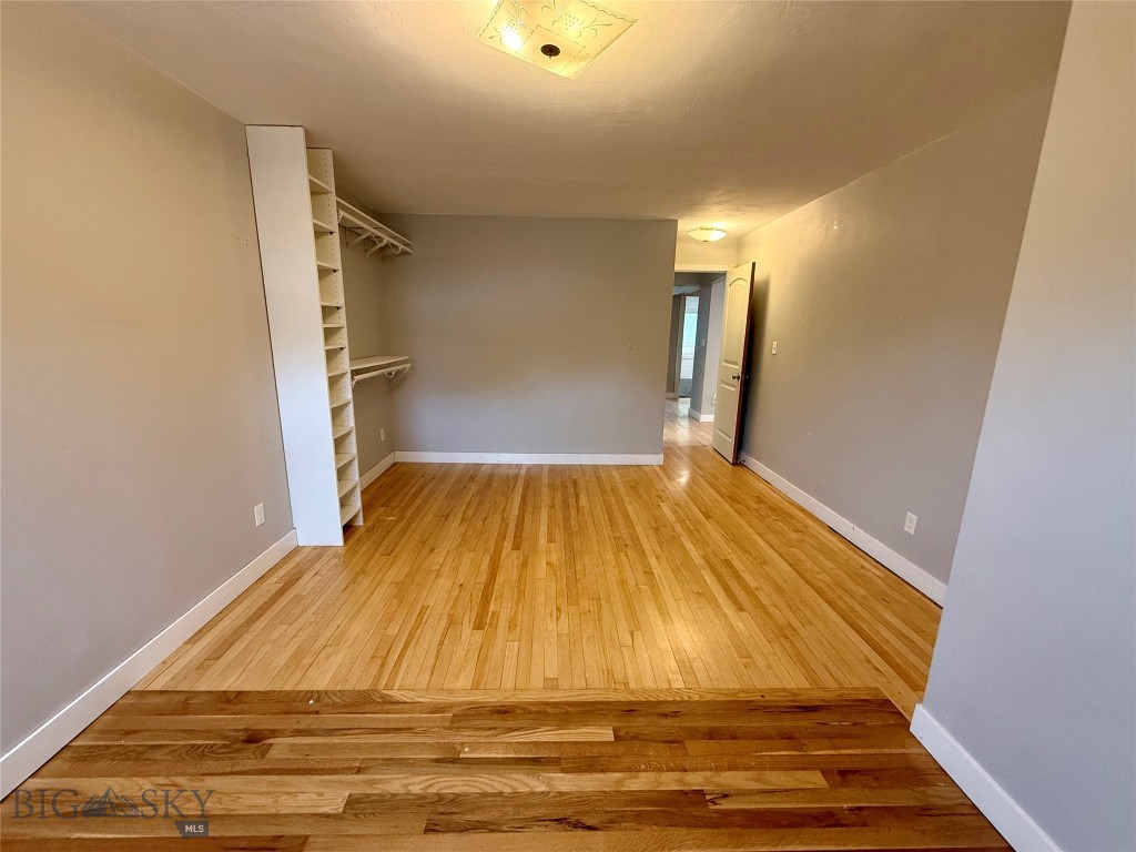 1106 W Porphyry Street