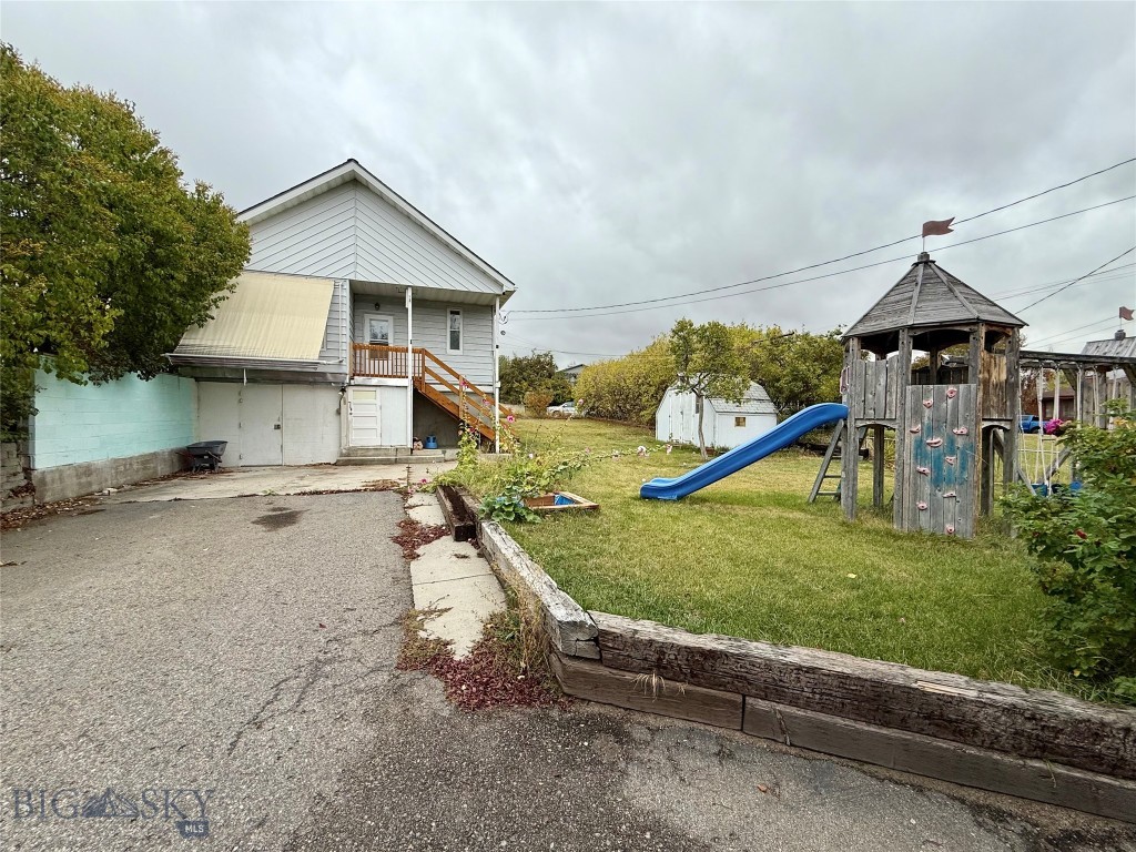 1106 W Porphyry Street