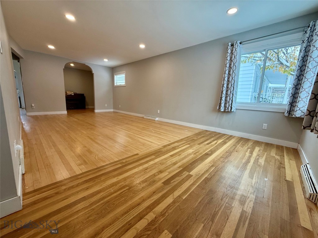 1106 W Porphyry Street