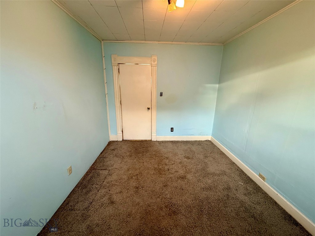 327 W Boardman Street