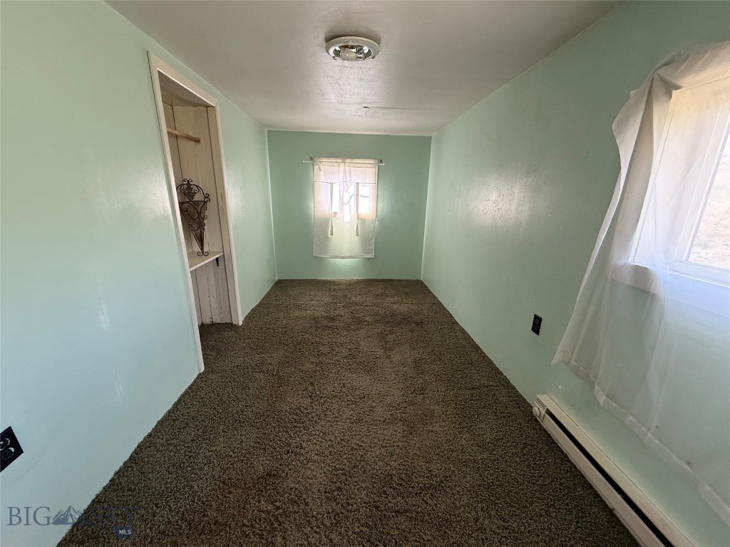 327 W Boardman Street