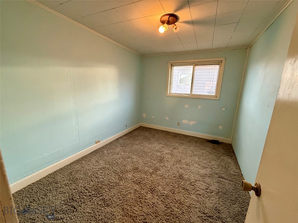 327 W Boardman Street